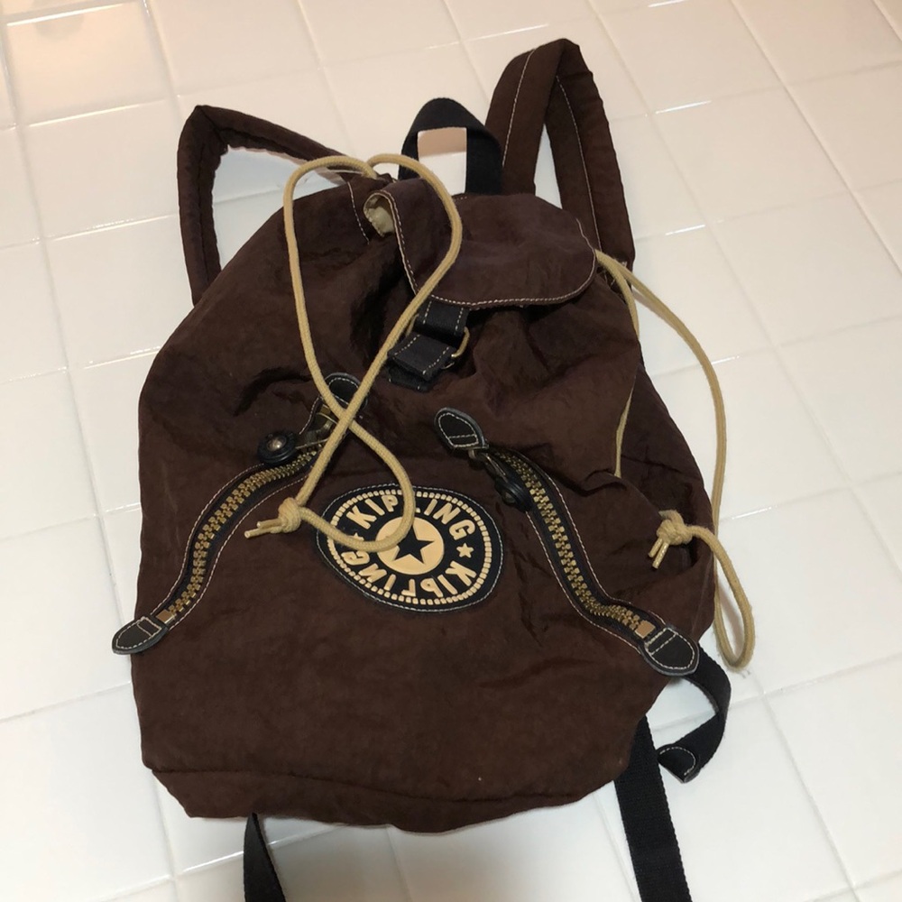 Vintage Kipling Drawstring Backpack. Brown. Great Condition!!